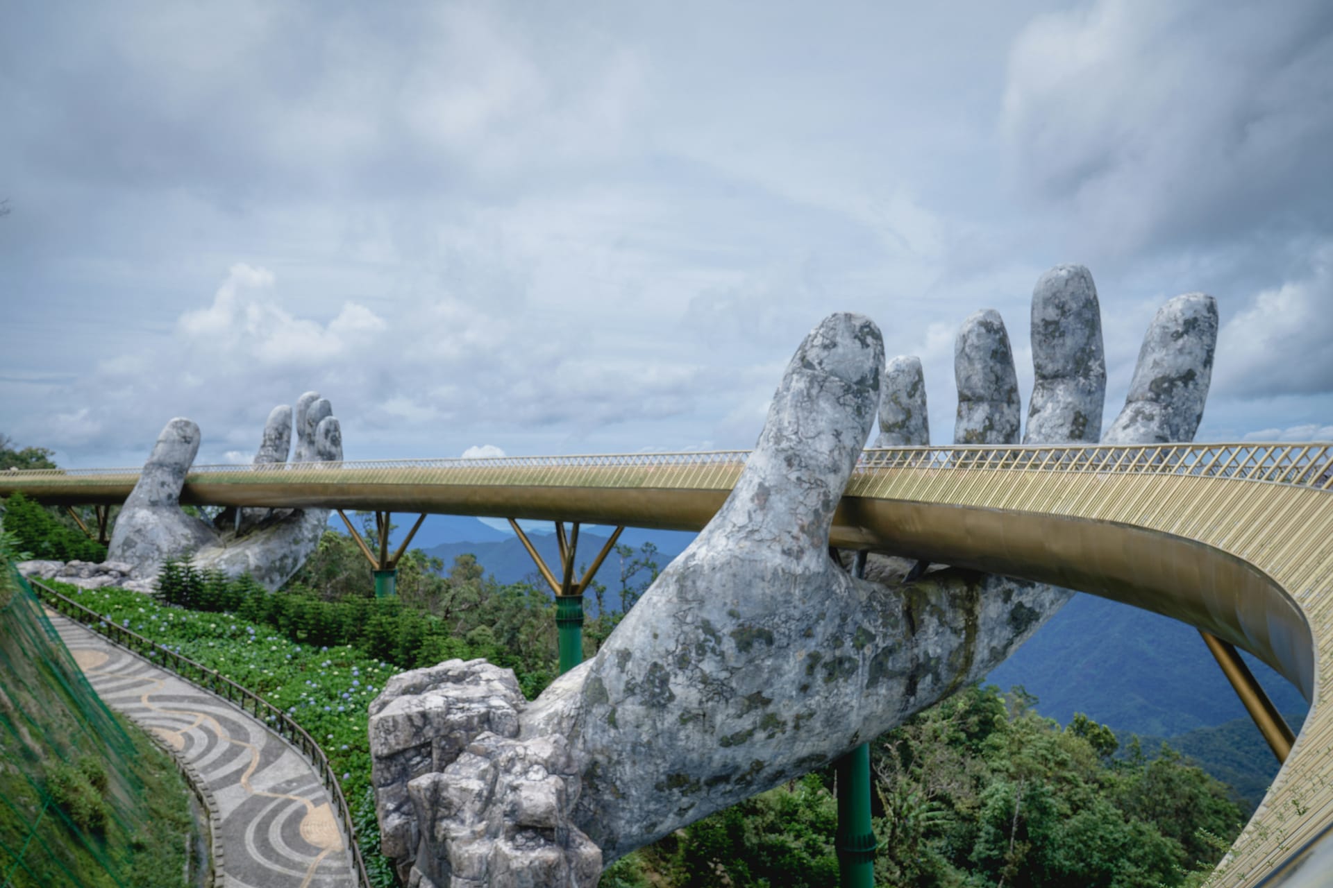 Da Nang Charter Flight 6D4N Tour