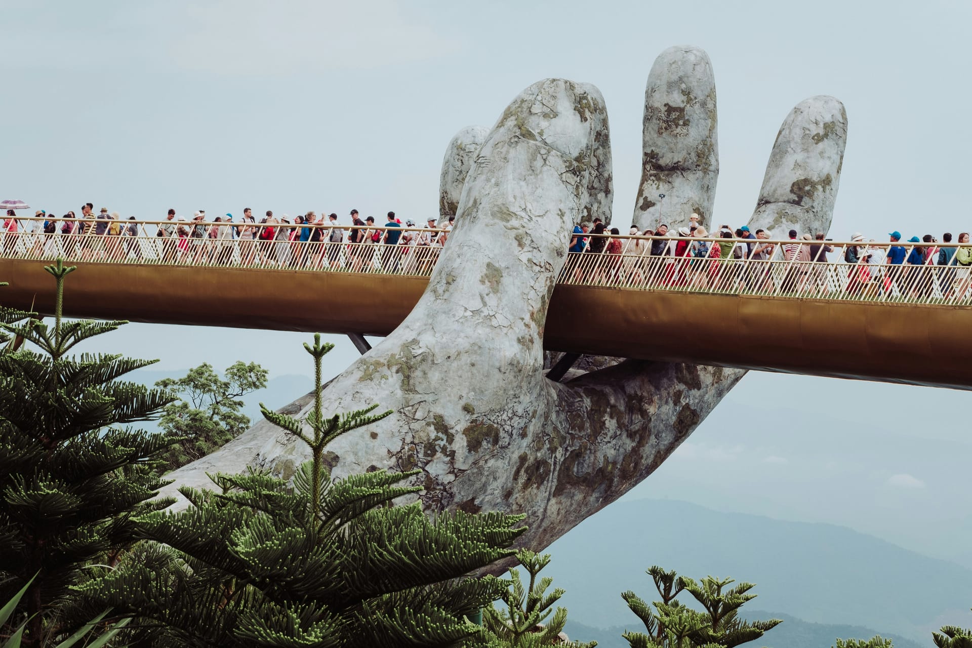 Vietnam Da Nang 4D3N Tour (AirAsia)